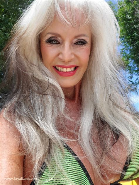 sally d|Sally (@sallydangeloxxx) .